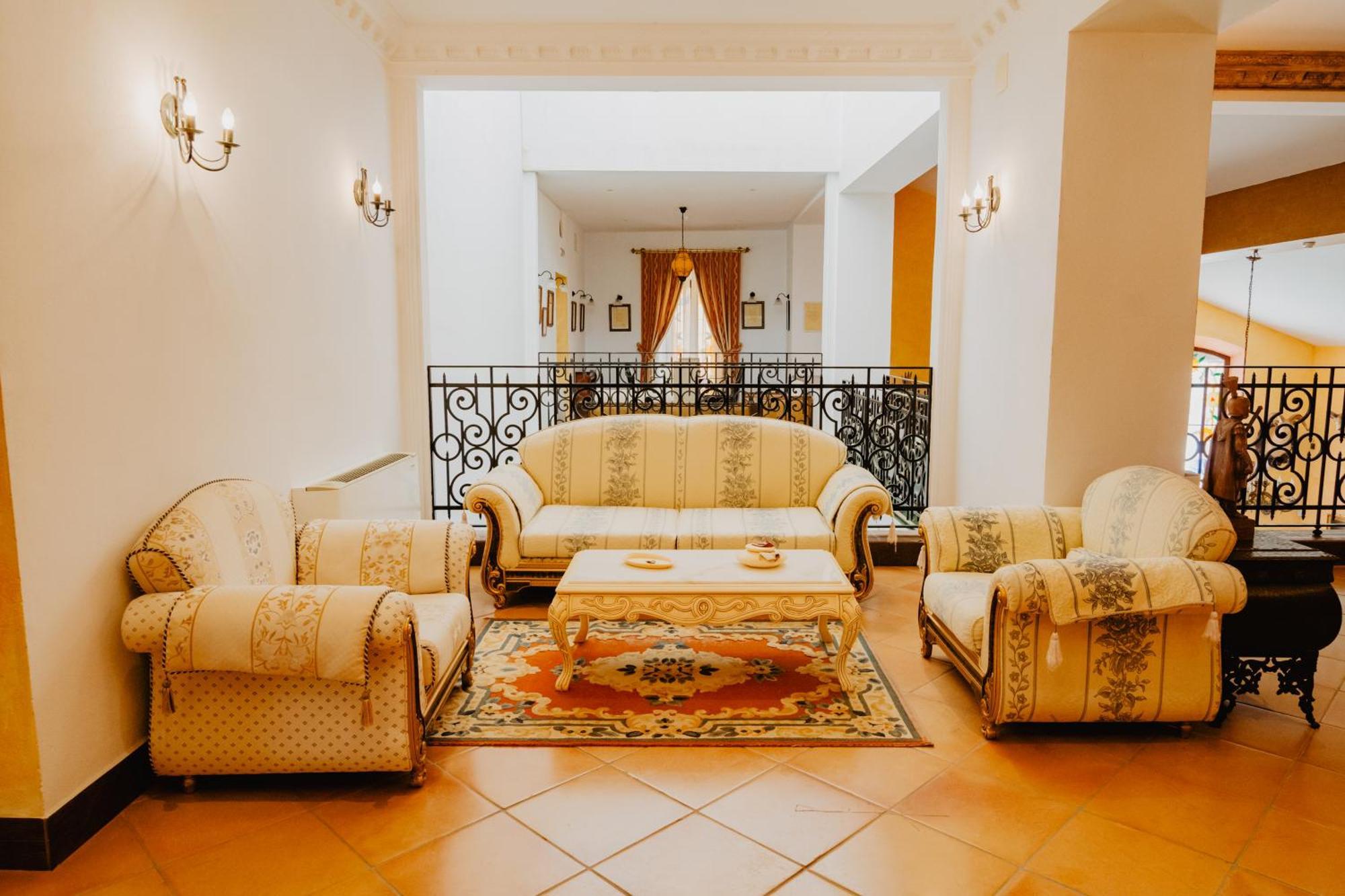 Hotel Hacienda Don Manuel Granja de Torrehermosa Екстер'єр фото