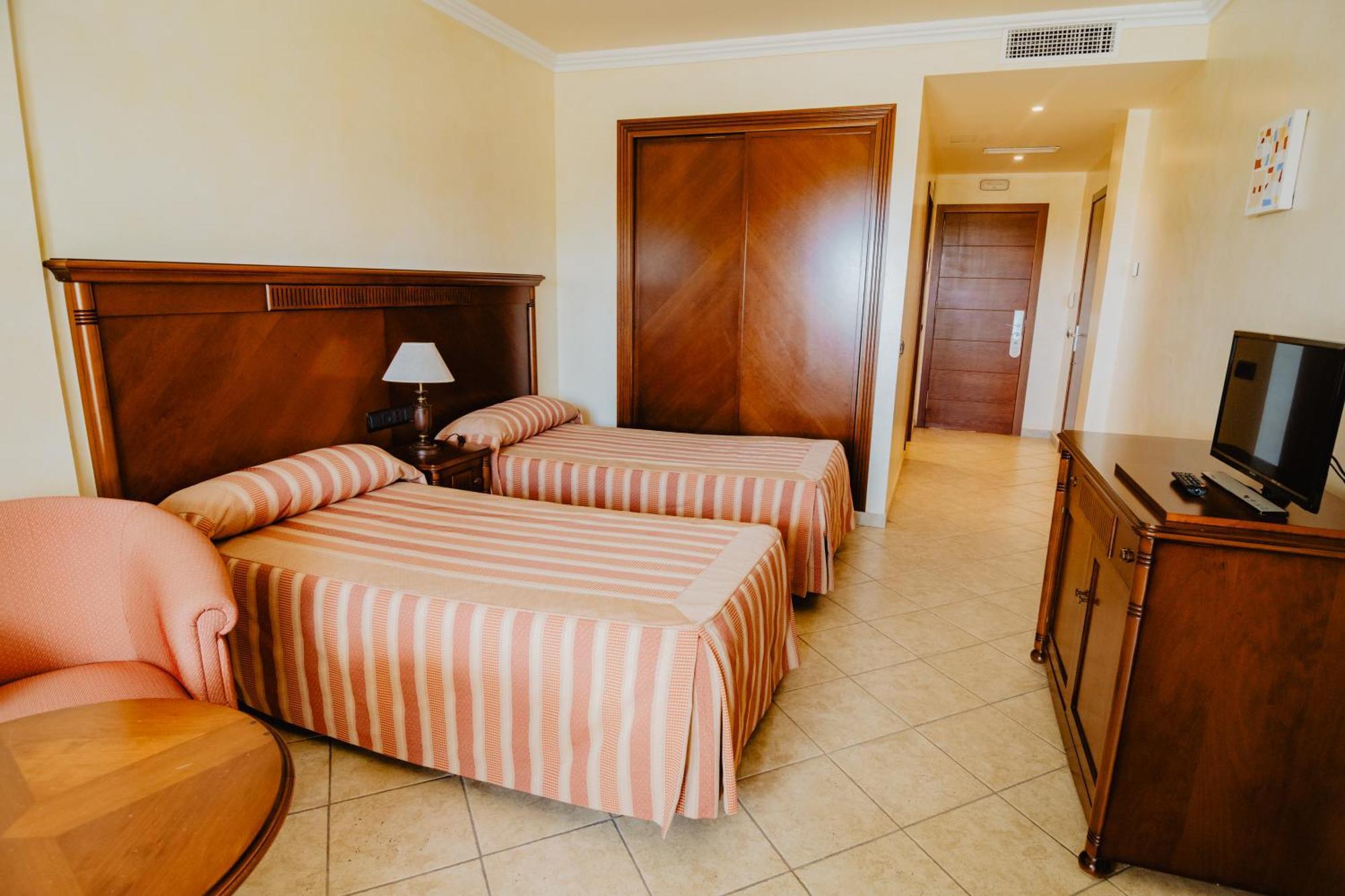 Hotel Hacienda Don Manuel Granja de Torrehermosa Екстер'єр фото
