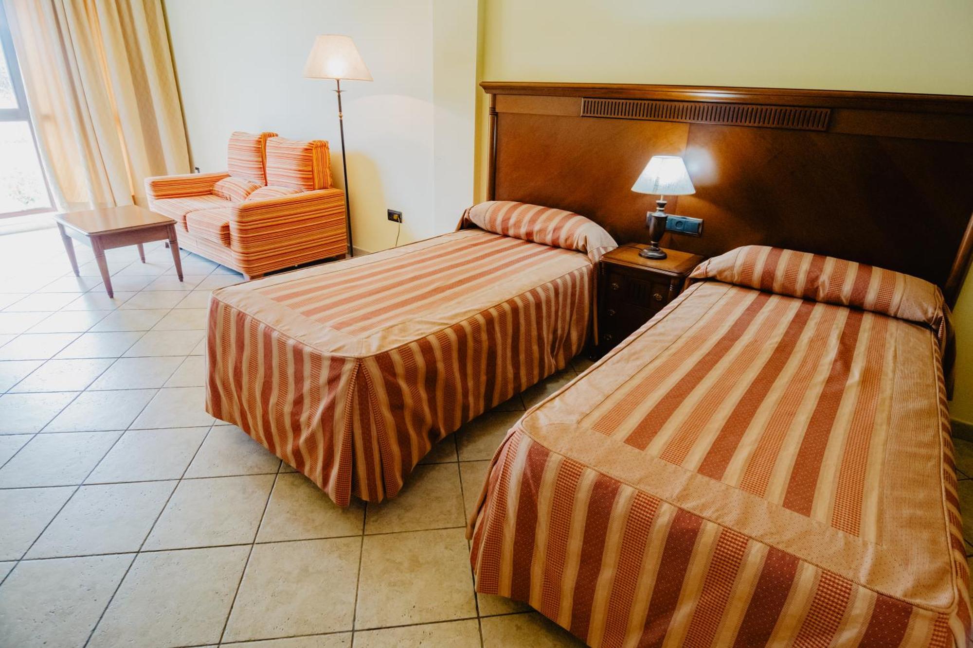 Hotel Hacienda Don Manuel Granja de Torrehermosa Екстер'єр фото