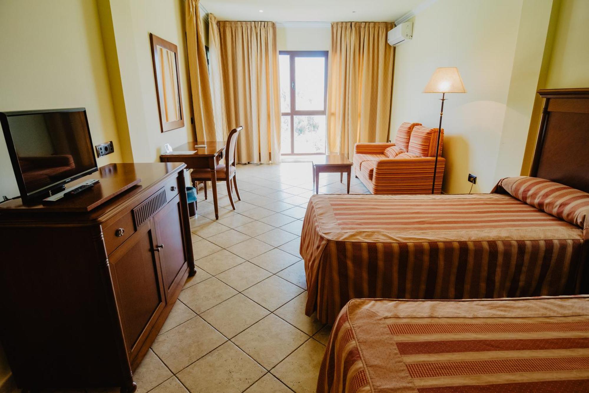 Hotel Hacienda Don Manuel Granja de Torrehermosa Екстер'єр фото